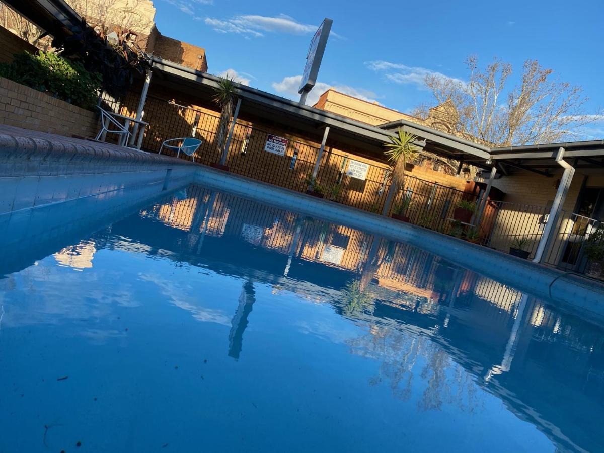 Gateway Motor Inn Narrandera Dış mekan fotoğraf