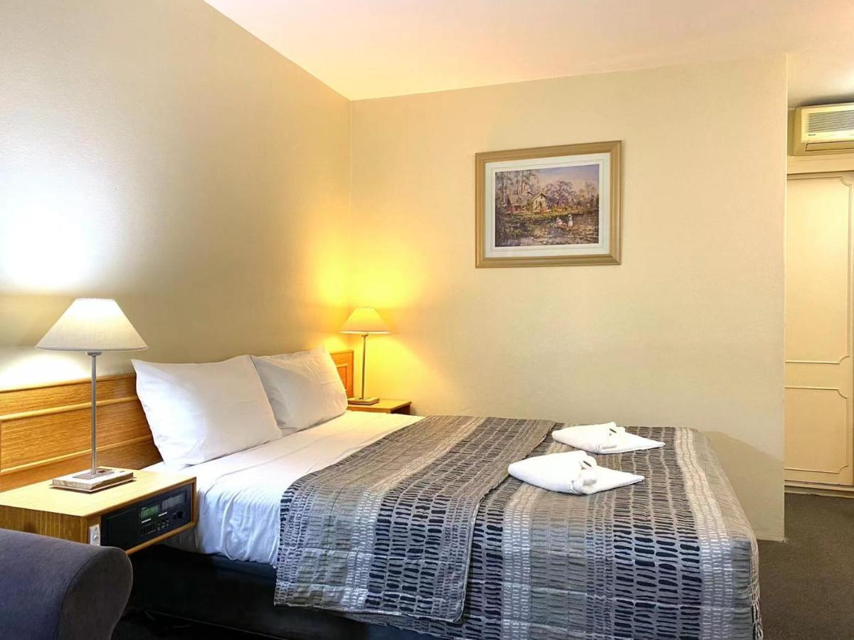Gateway Motor Inn Narrandera Dış mekan fotoğraf